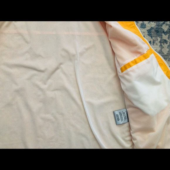 Levi's Men's Water-Resistant Hooded Rain Jacket - Picture 7 of 7